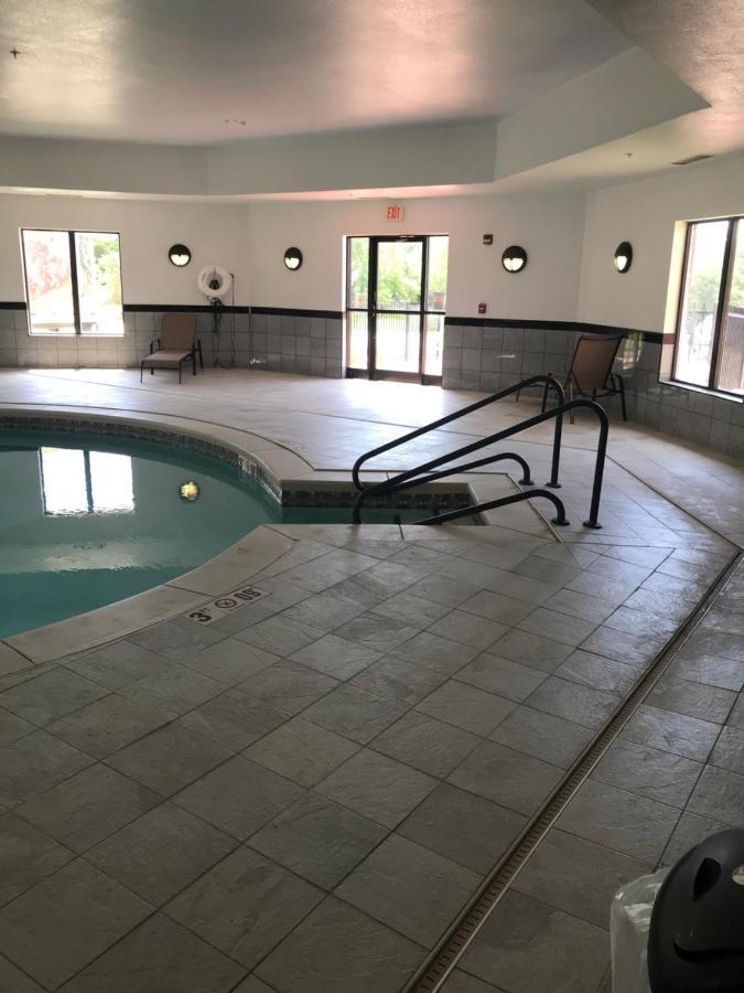 Holiday Inn Express Ponca City By Ihg Exterior foto
